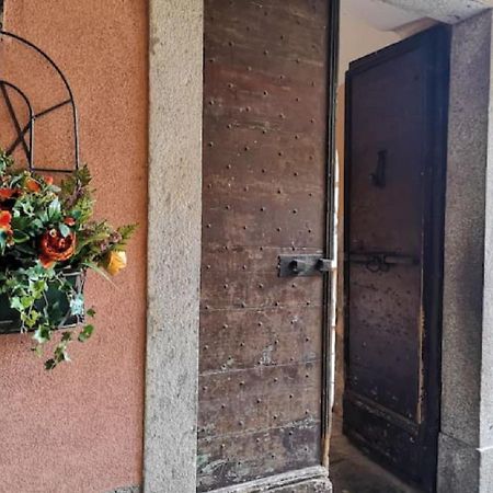 Poeti&Misultin. Poesia E Vacanza Sul Lago 梅纳焦 外观 照片